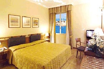 Hotel Dello Stretto Messina Zimmer foto